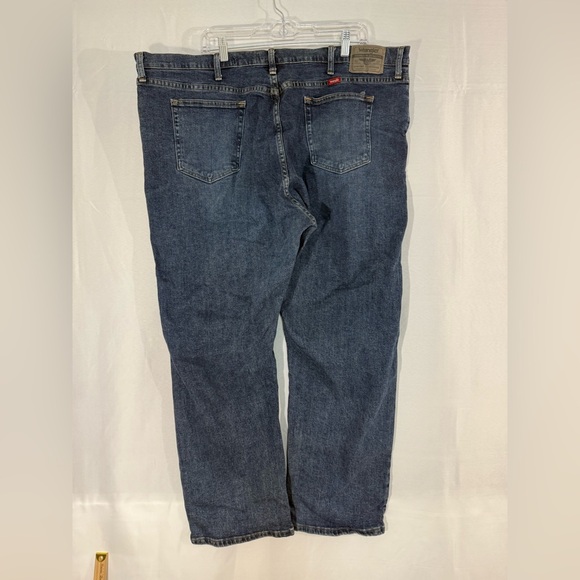 Wrangler Premium Quality Relaxed Fit Jeans Men’s 44x30 Dark Wash Denim Straight - Picture 6 of 11